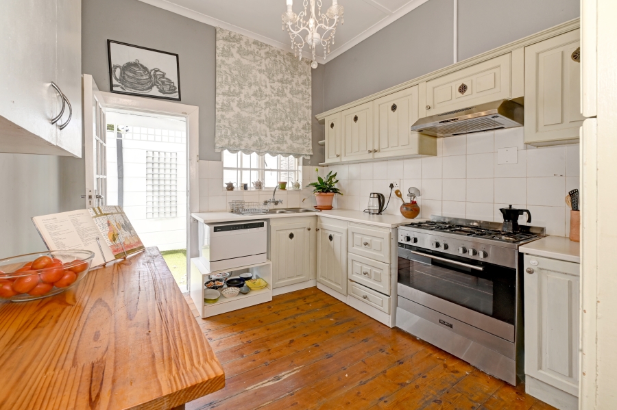 2 Bedroom Property for Sale in Kenilworth Western Cape